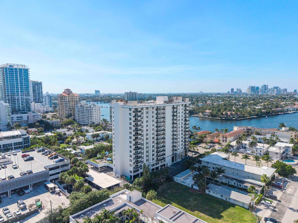 BIRCH CREST APARTMENTS INC - Residential Lease