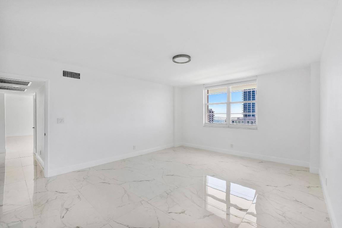 BIRCH CREST APARTMENTS INC - Residential Lease