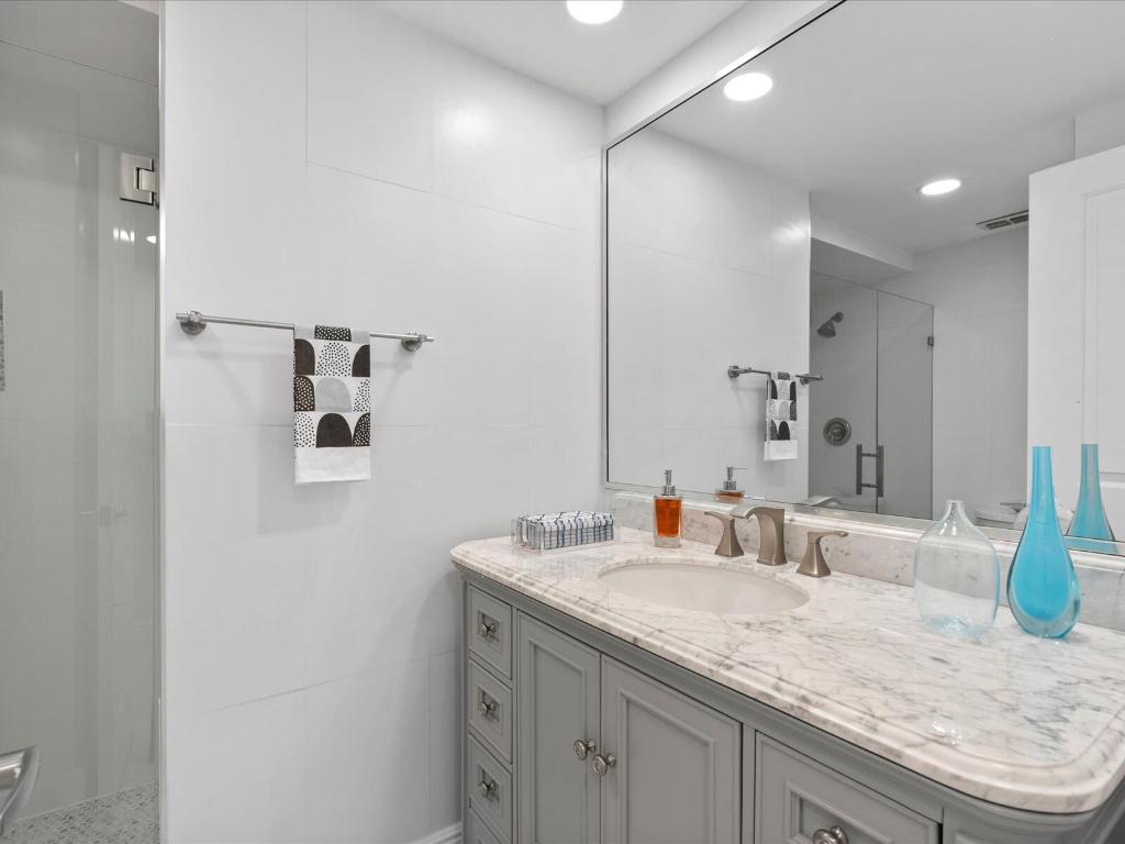 BIRCH CREST APARTMENTS INC - Residential Lease