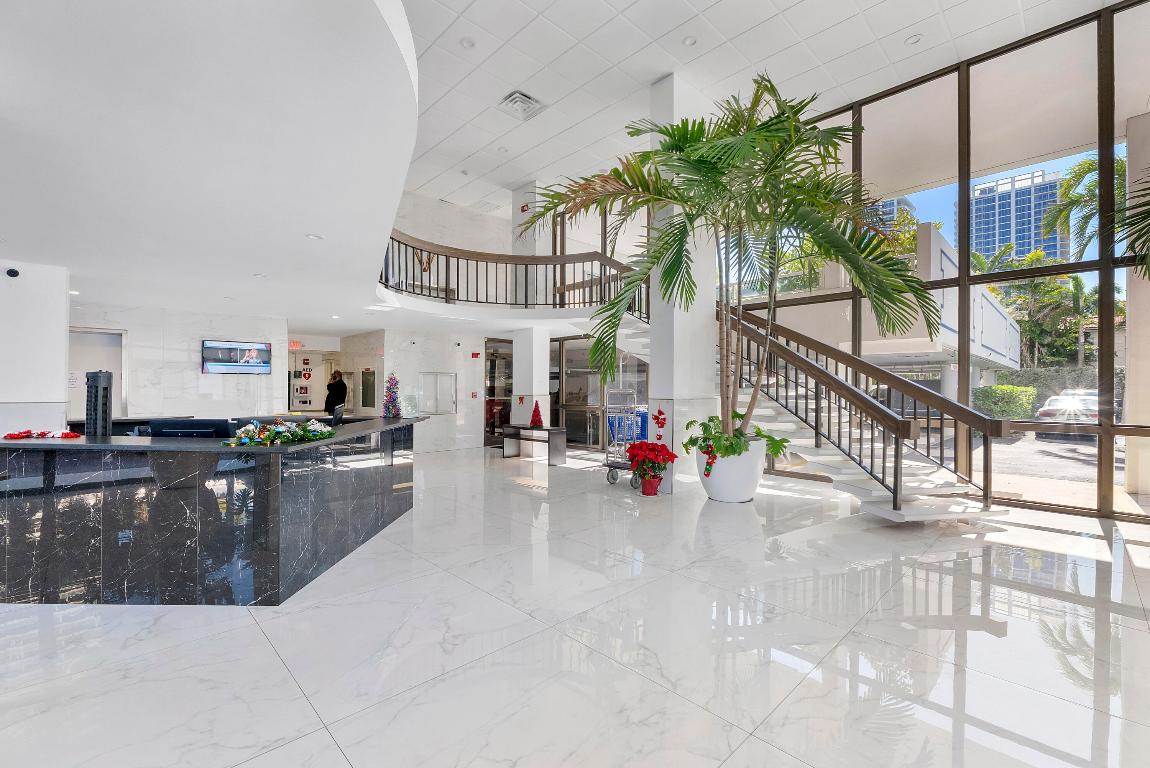 BIRCH CREST APARTMENTS INC - Residential Lease