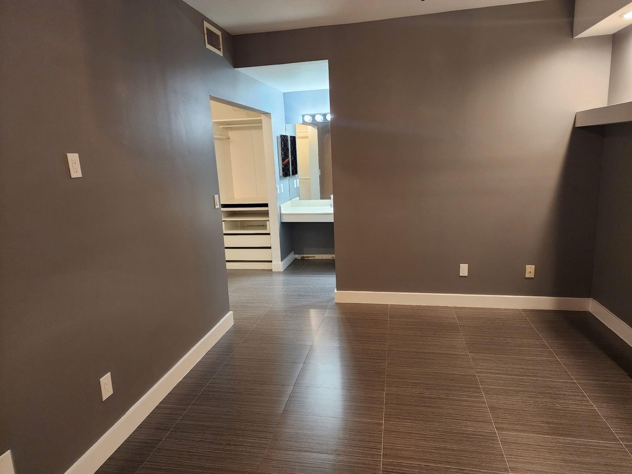PIERPOINTE FIVE CONDO I - Residential