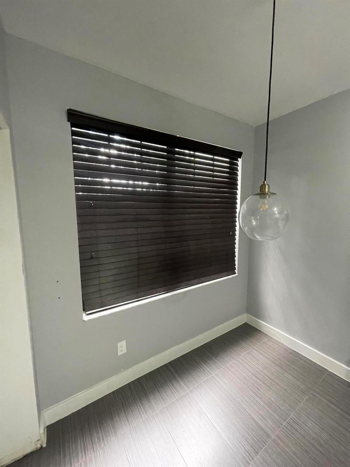PIERPOINTE FIVE CONDO I - Residential