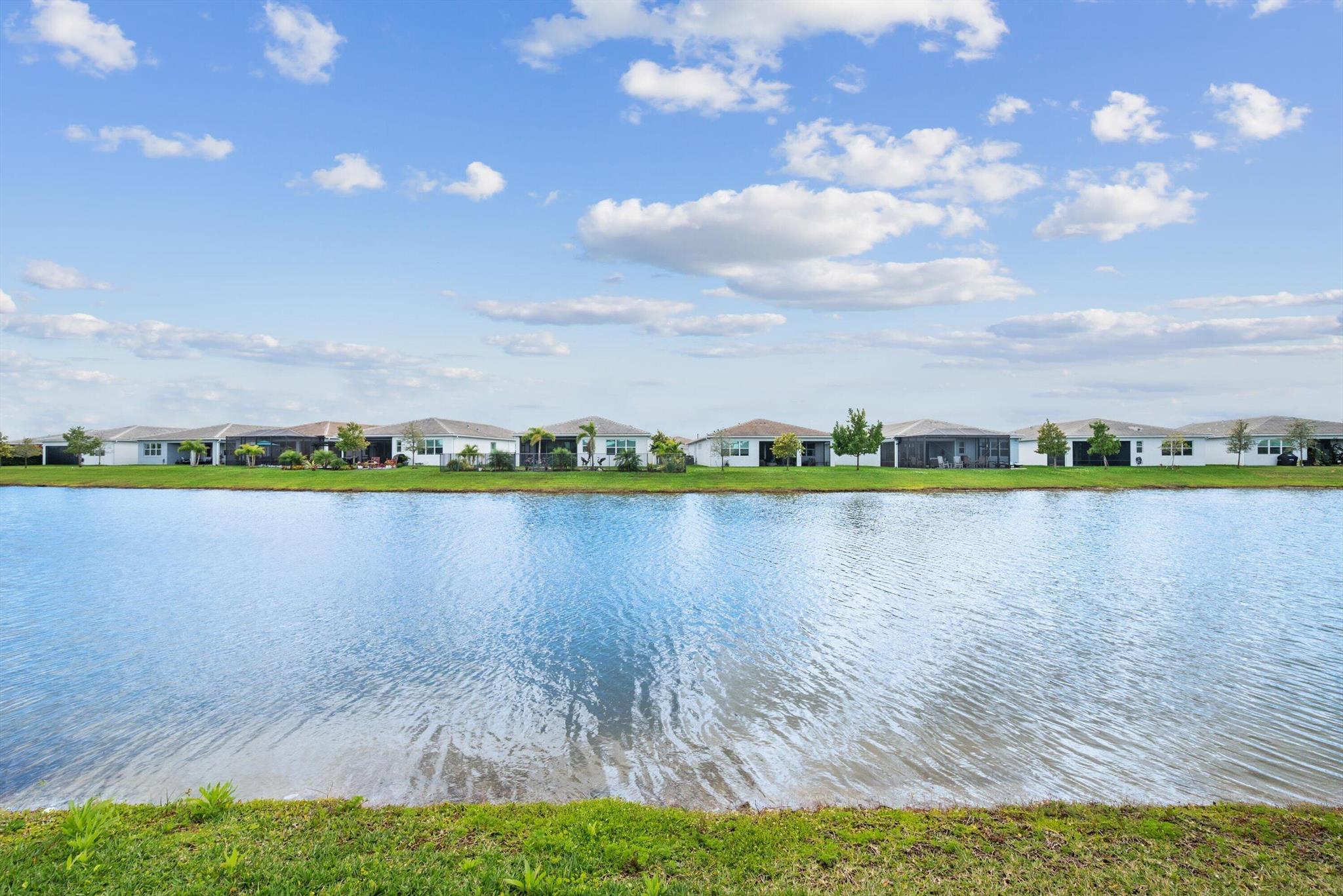 TELARO AT SOUTHERN GROVE - Residential