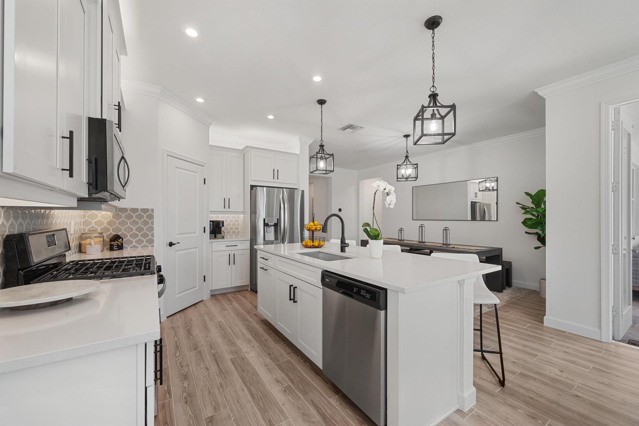 TELARO AT SOUTHERN GROVE - Residential