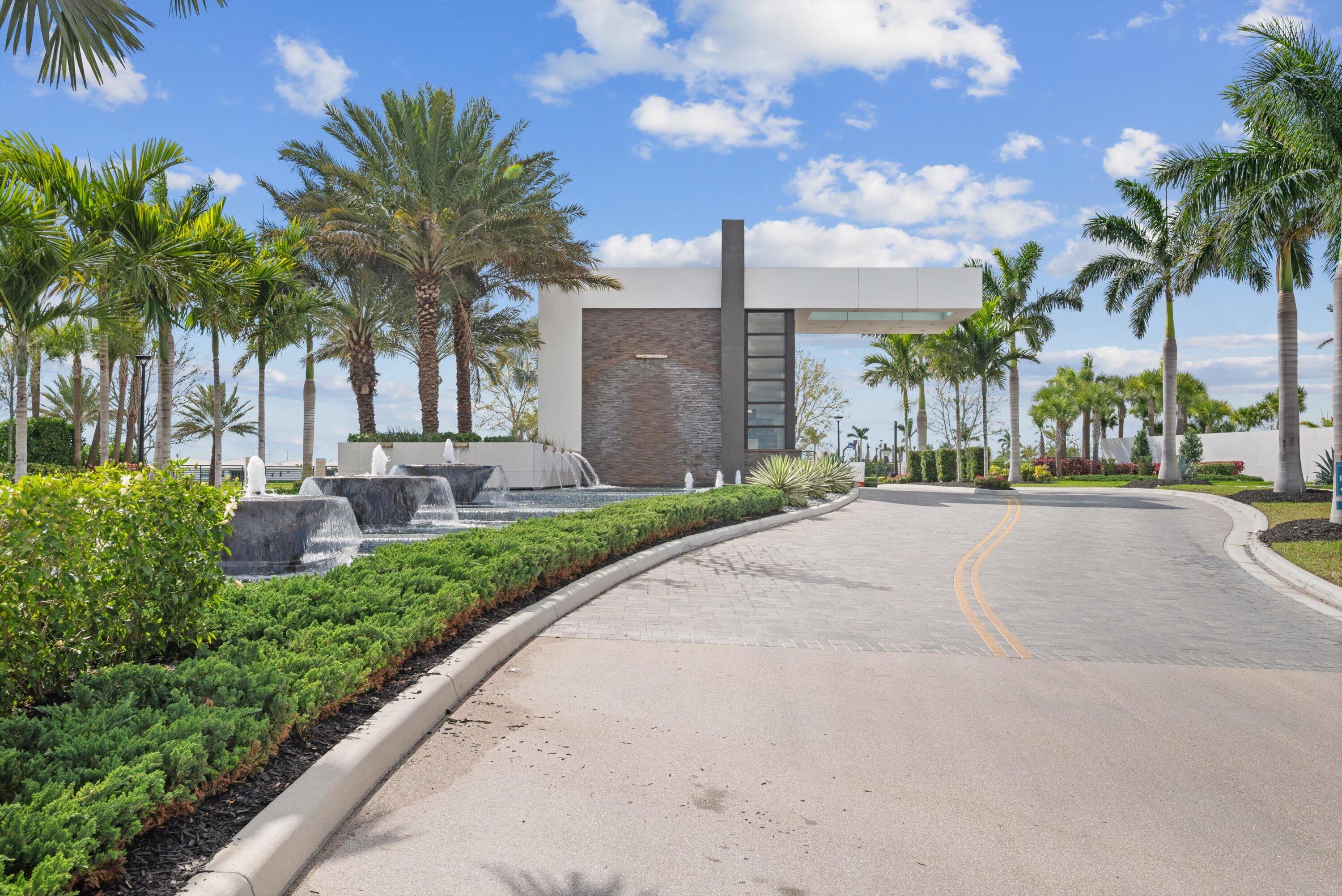 TELARO AT SOUTHERN GROVE - Residential