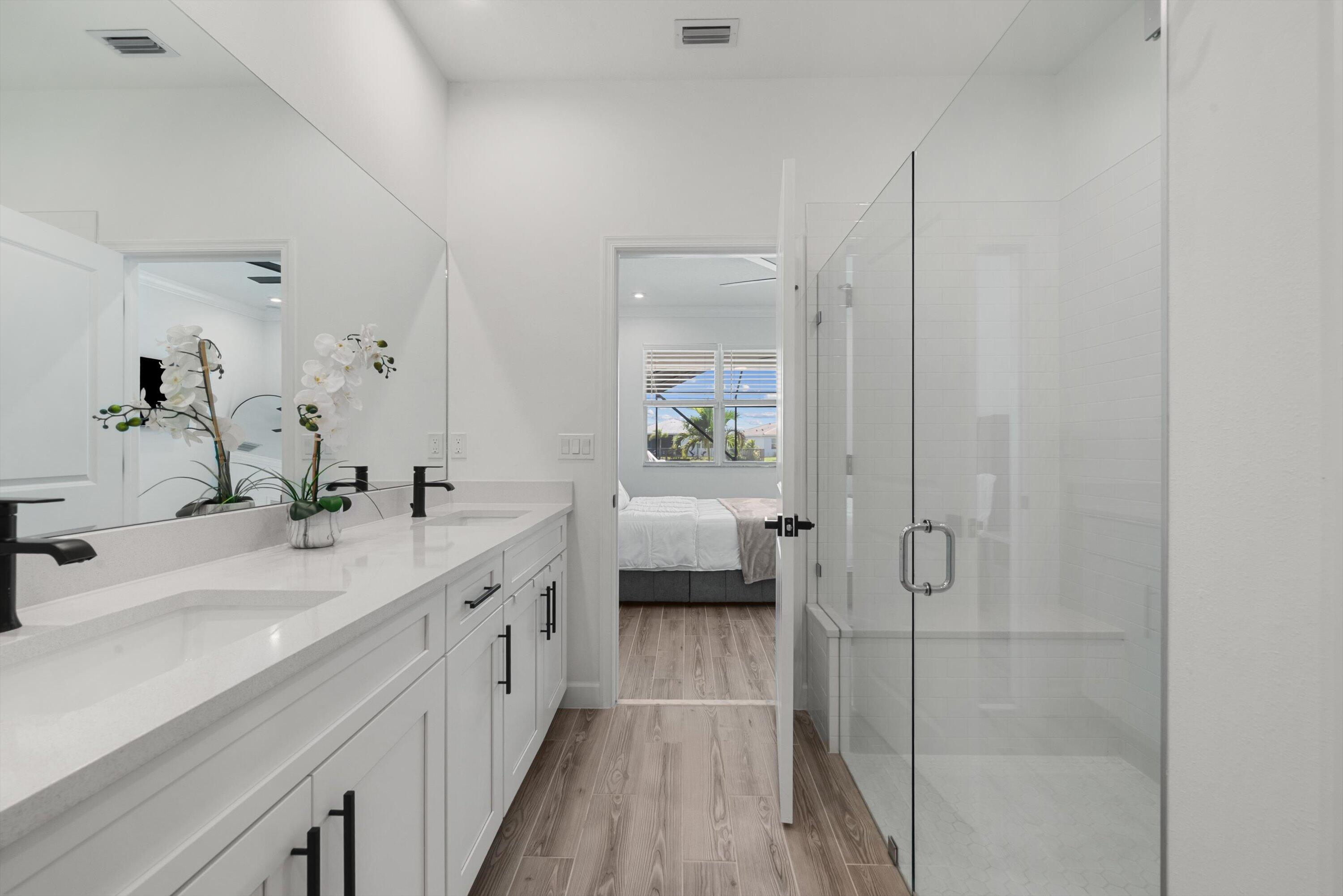 TELARO AT SOUTHERN GROVE - Residential