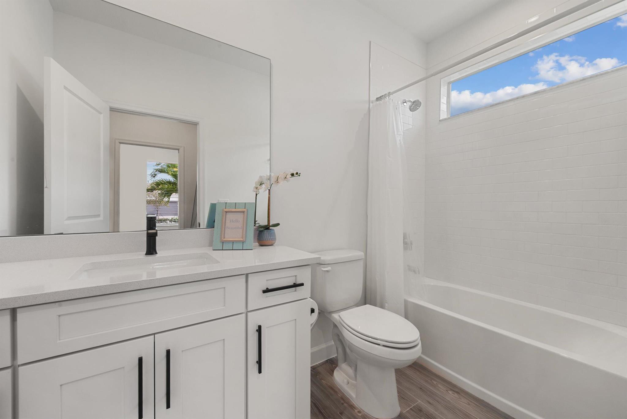 TELARO AT SOUTHERN GROVE - Residential