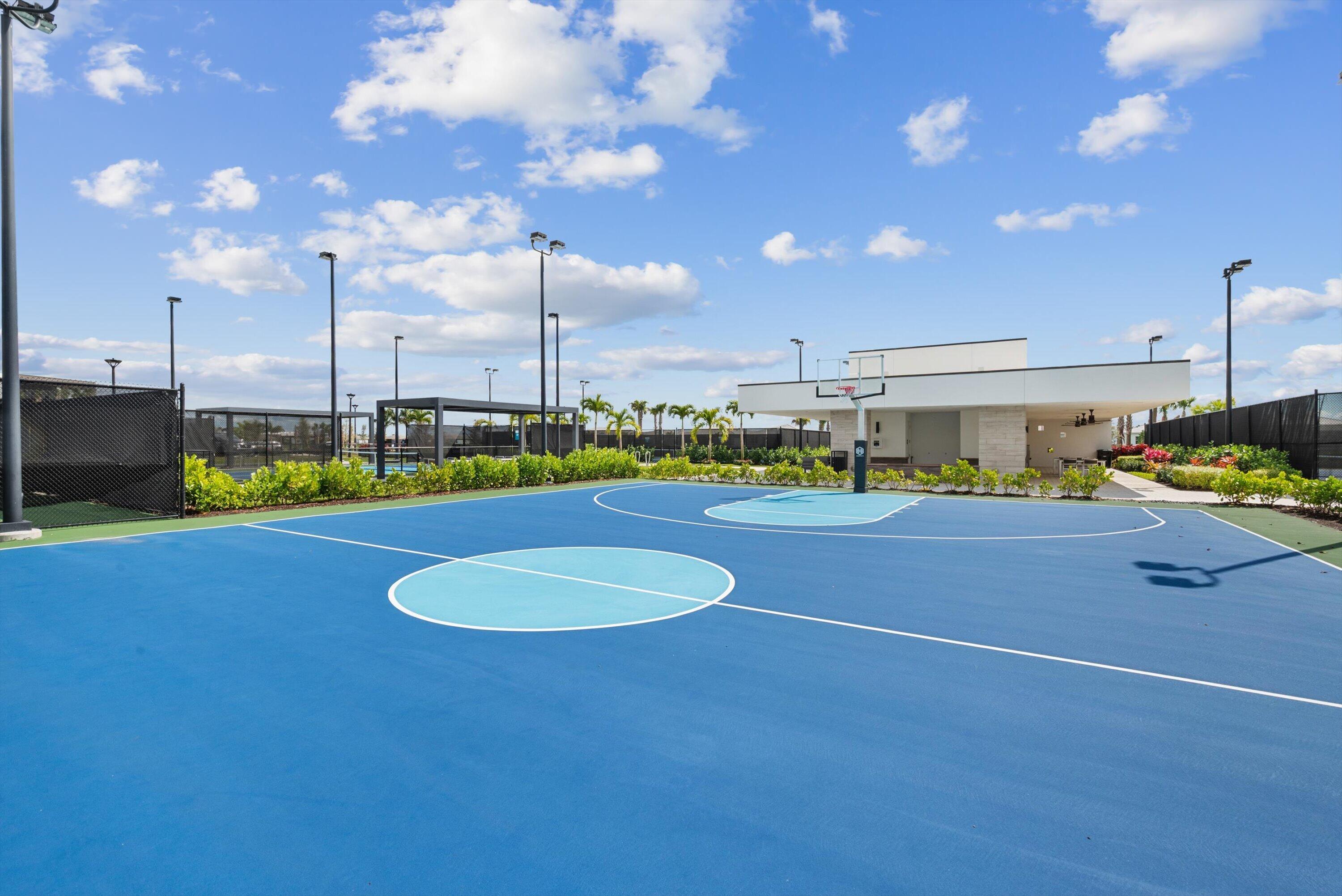 TELARO AT SOUTHERN GROVE - Residential