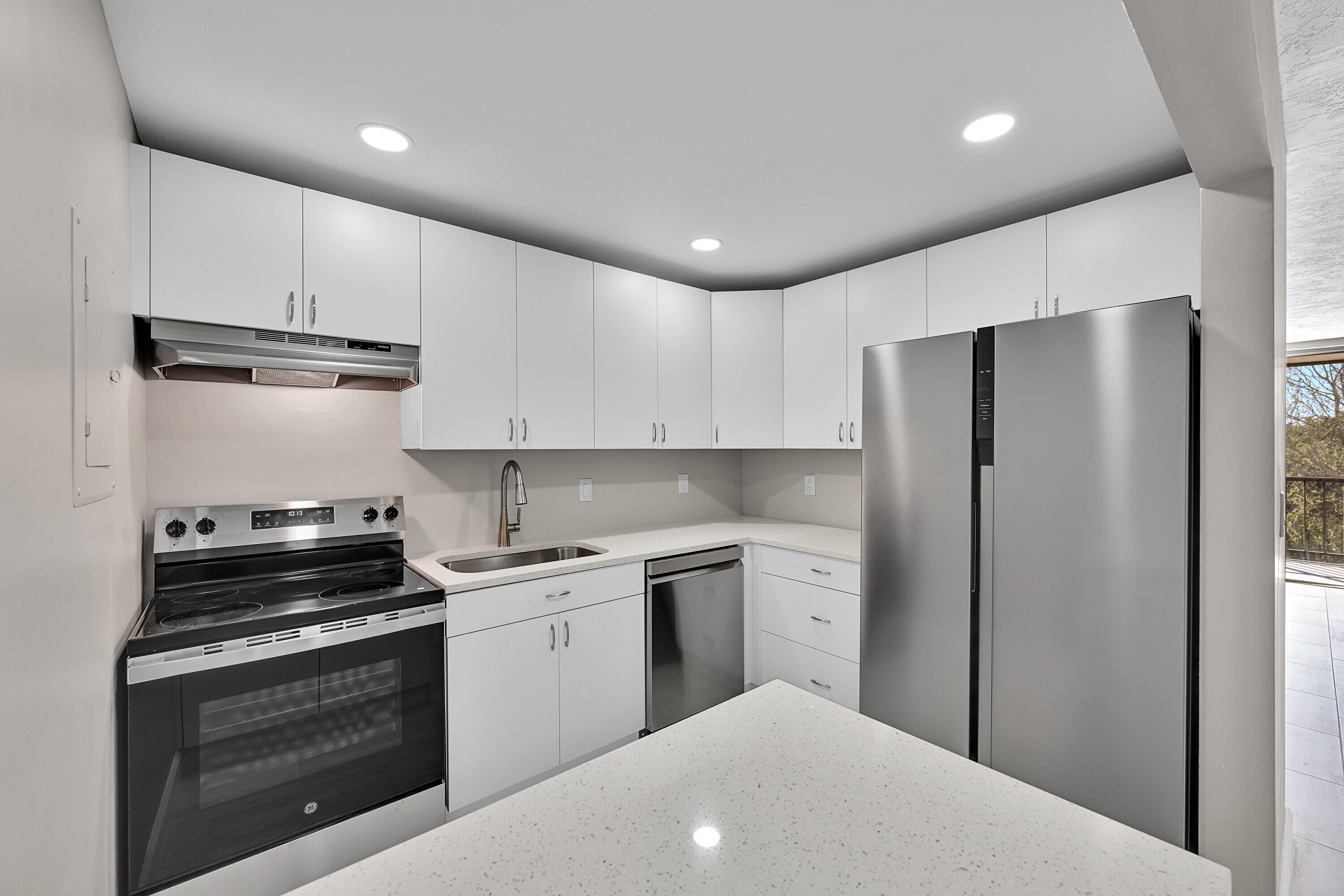 OMEGA CONDO NO 2 - Residential