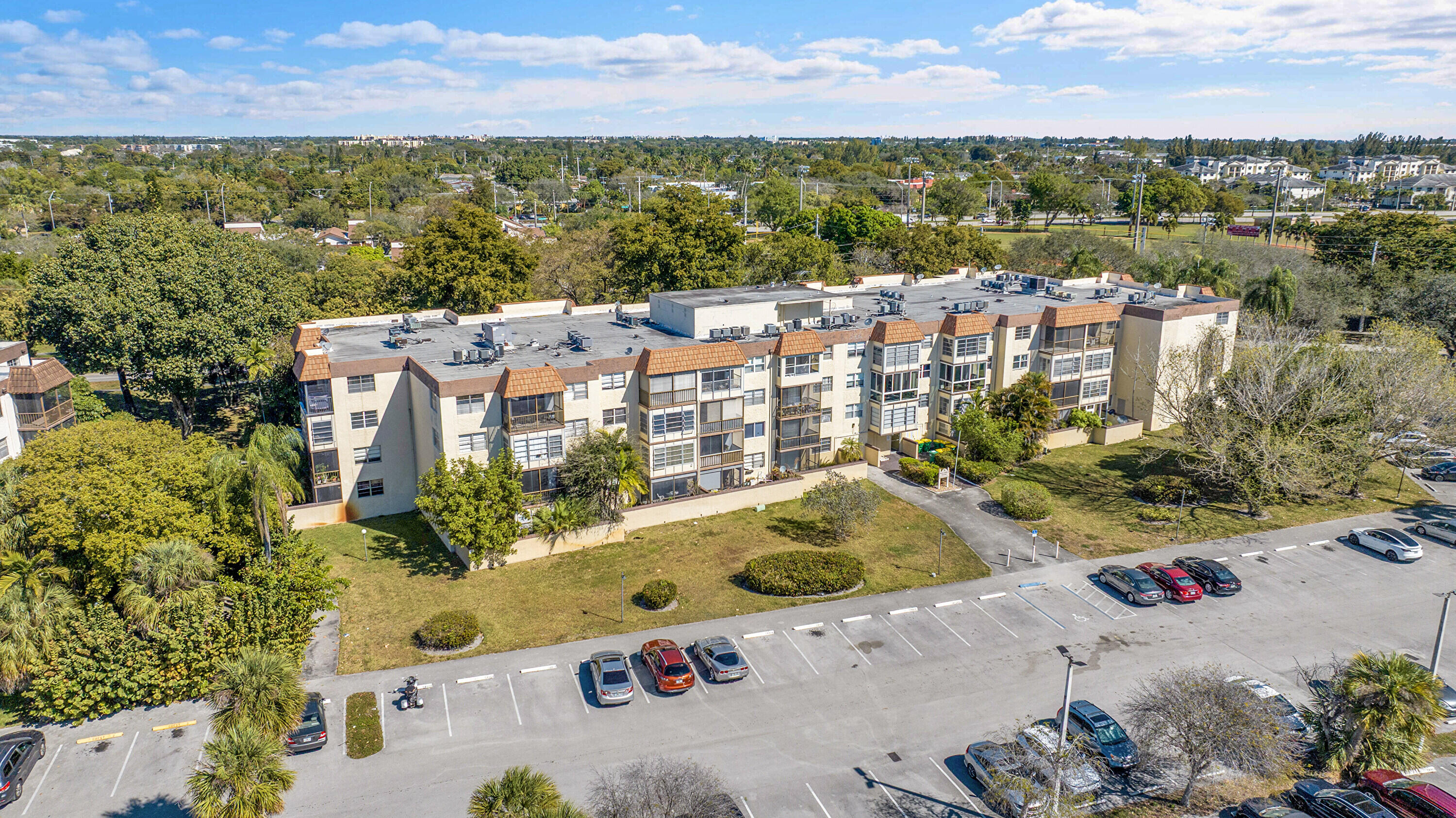 OMEGA CONDO NO 2 - Residential