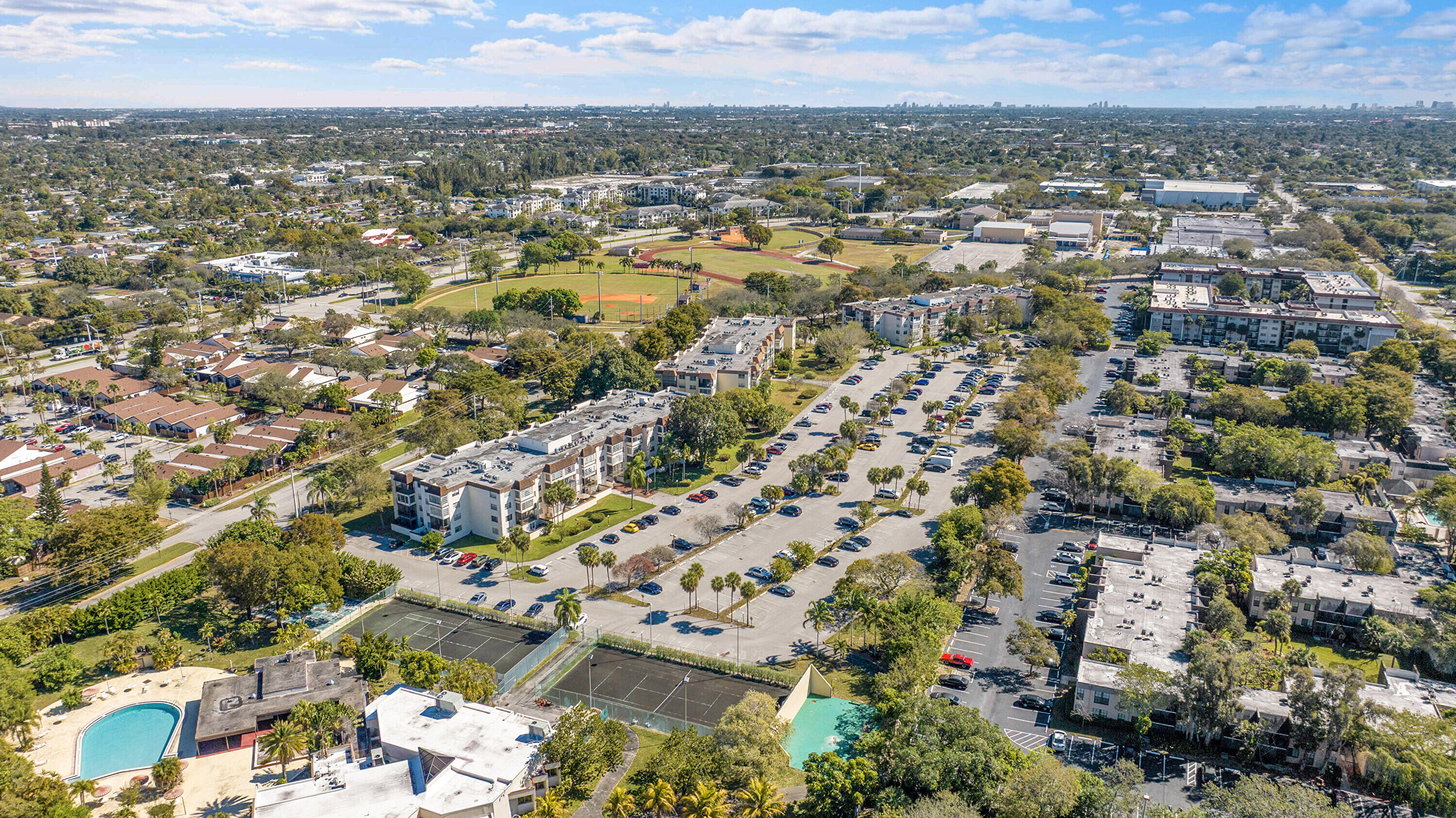 OMEGA CONDO NO 2 - Residential