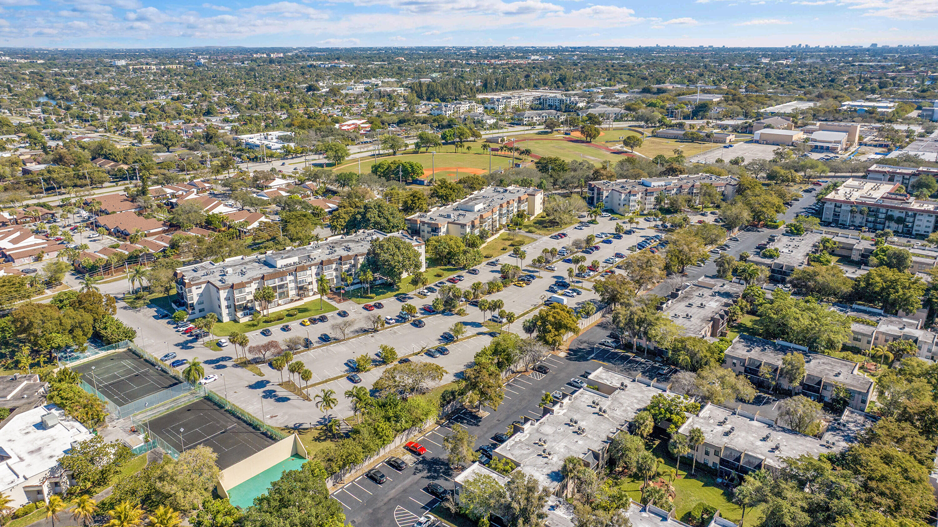 OMEGA CONDO NO 2 - Residential