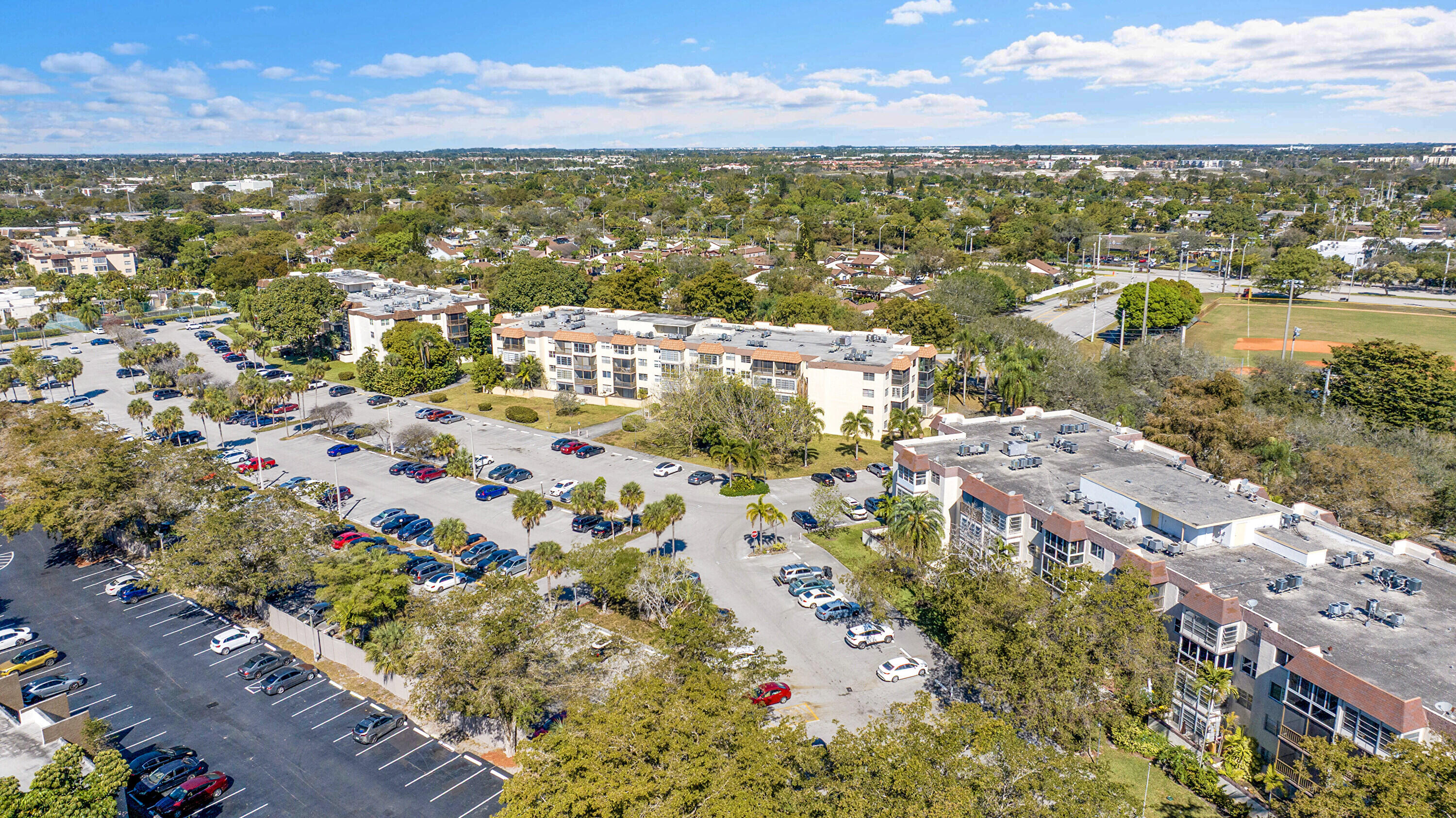 OMEGA CONDO NO 2 - Residential