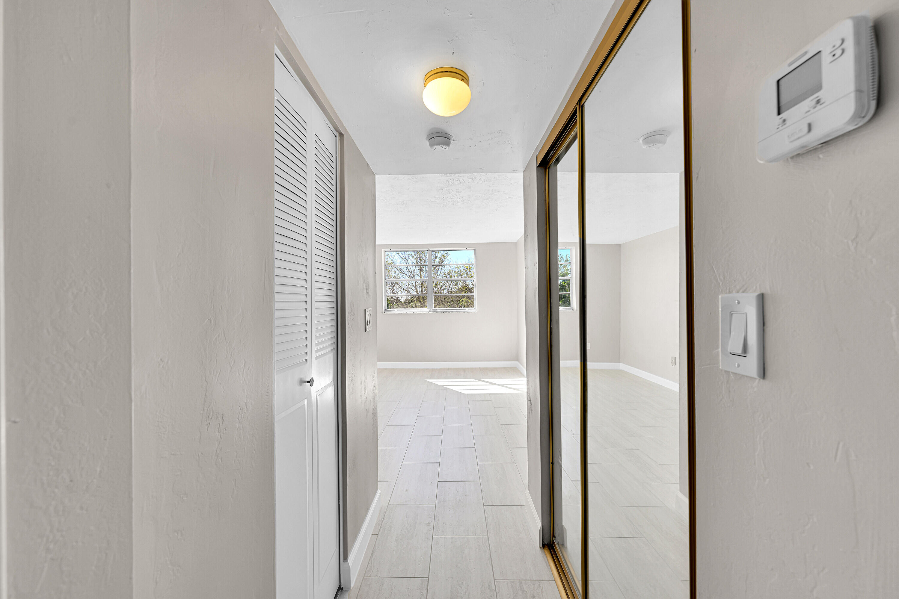 OMEGA CONDO NO 2 - Residential