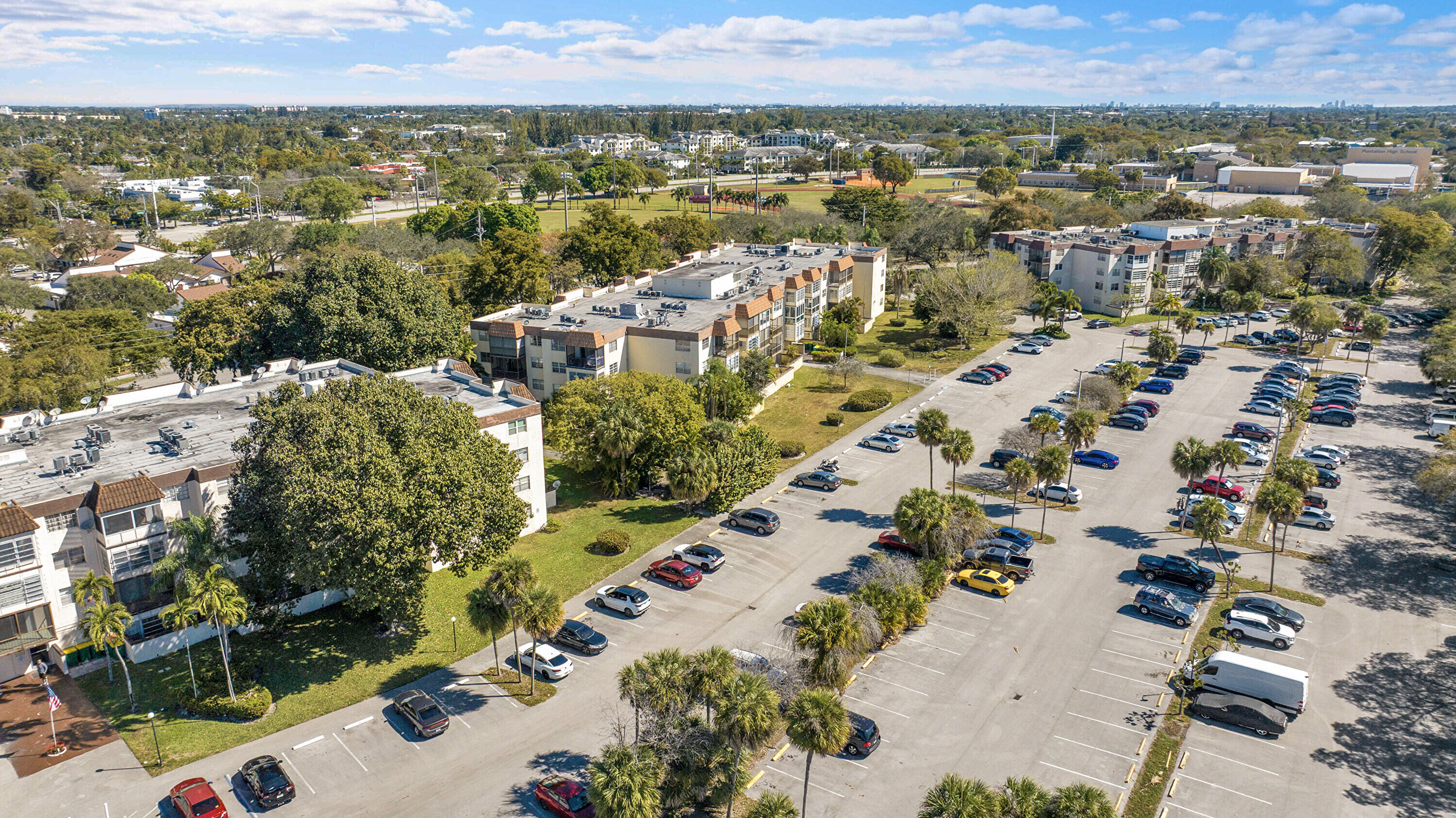 OMEGA CONDO NO 2 - Residential