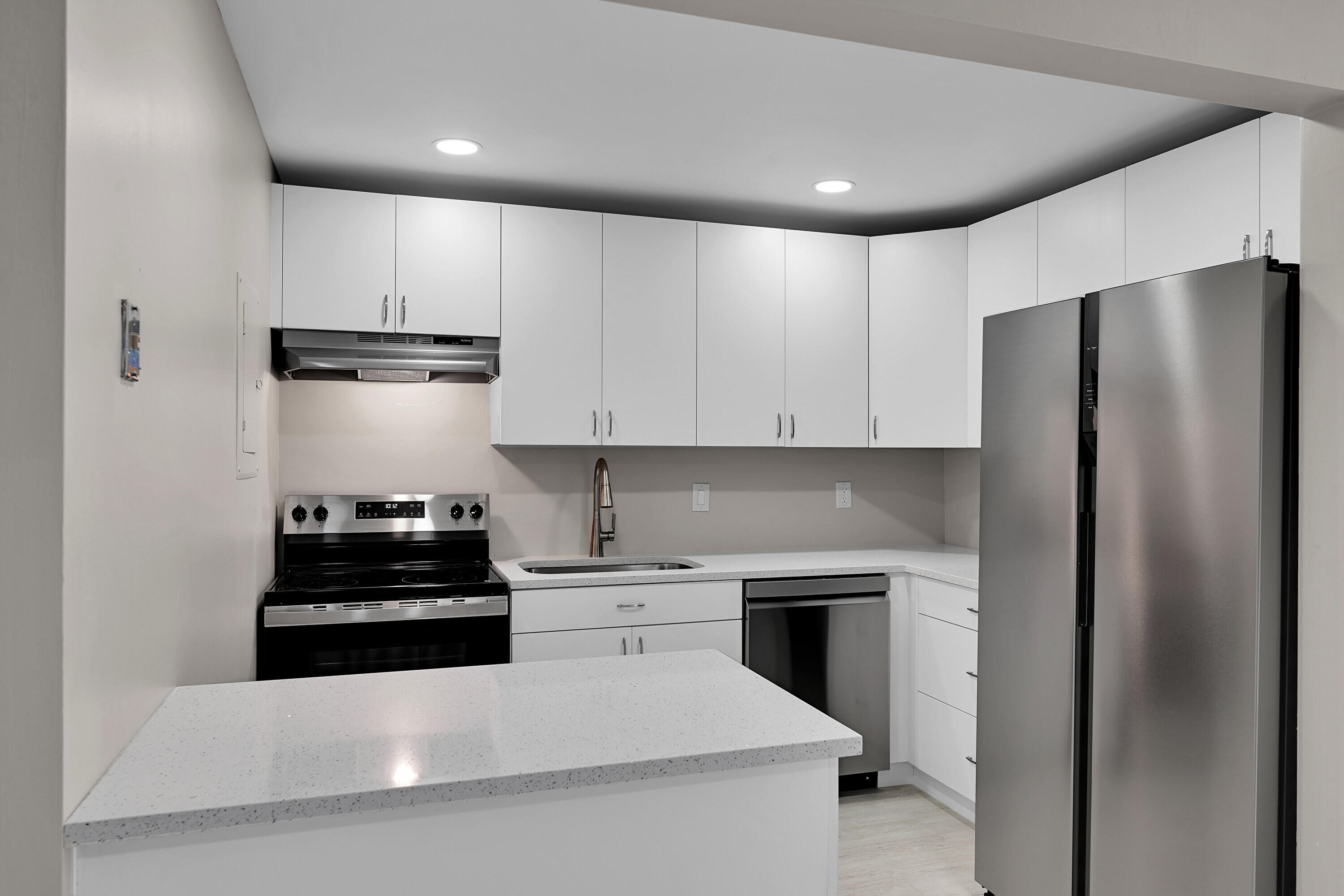 OMEGA CONDO NO 2 - Residential