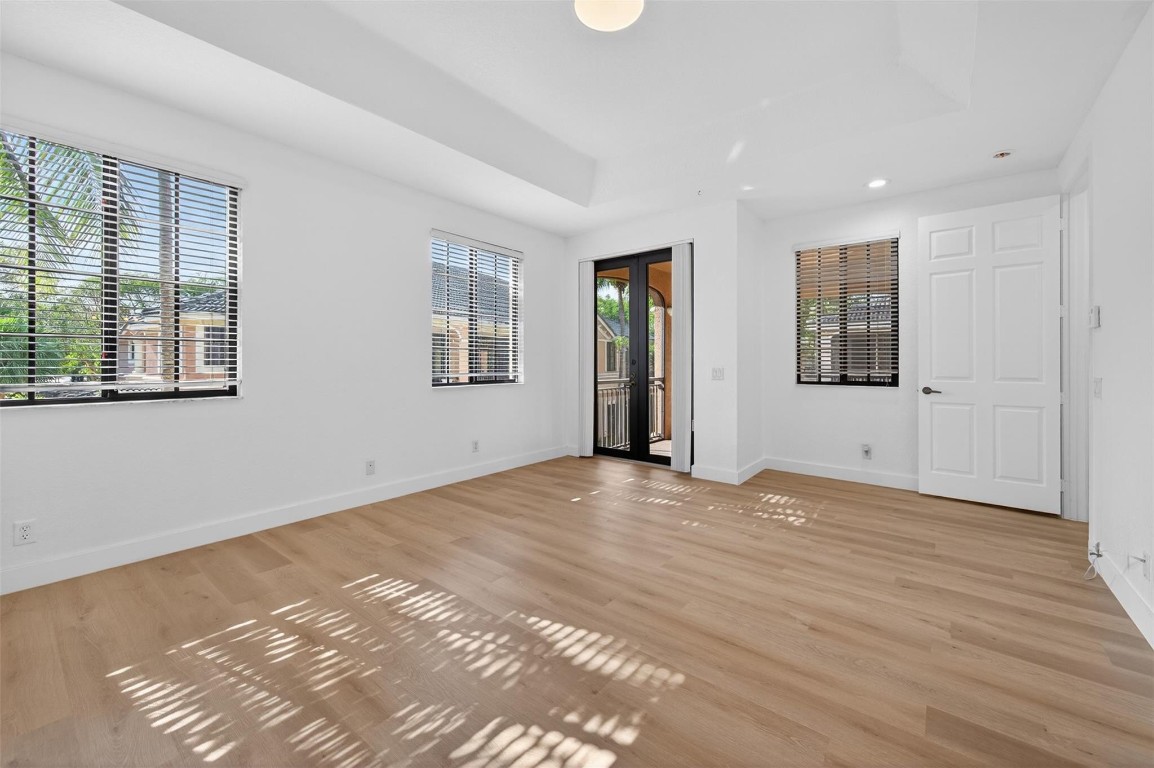 COURTSIDE AT WESTON HILLS - Residential Lease