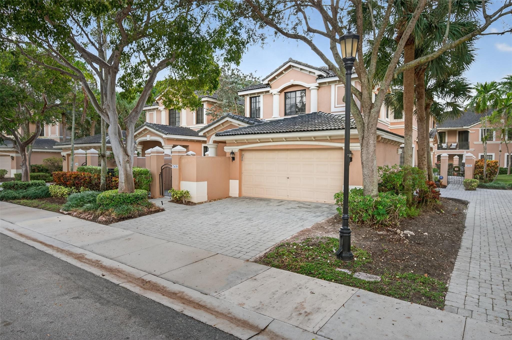 COURTSIDE AT WESTON HILLS - Residential Lease