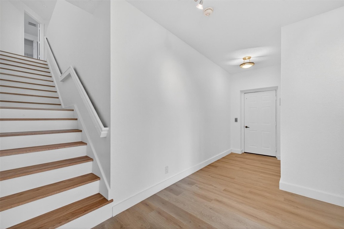 COURTSIDE AT WESTON HILLS - Residential Lease