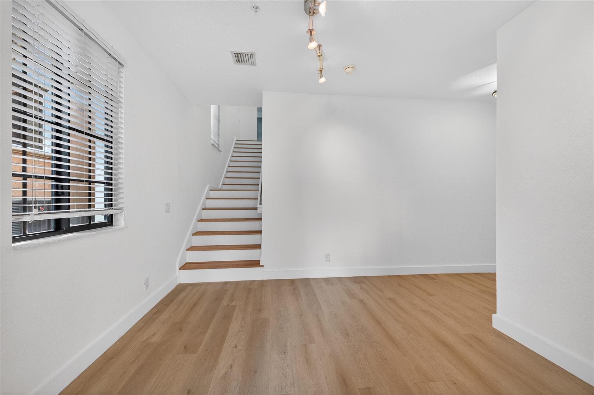 COURTSIDE AT WESTON HILLS - Residential Lease