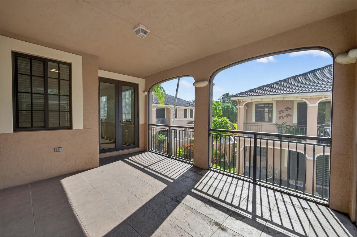 COURTSIDE AT WESTON HILLS - Residential Lease