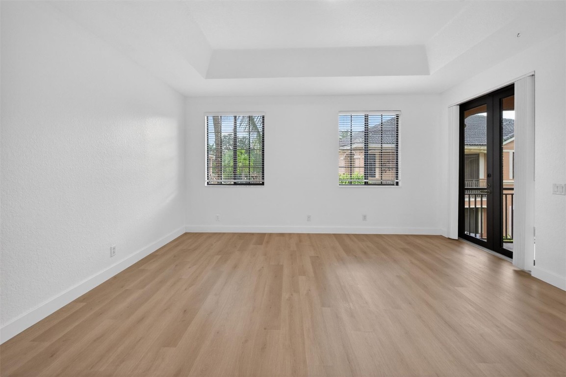 COURTSIDE AT WESTON HILLS - Residential Lease