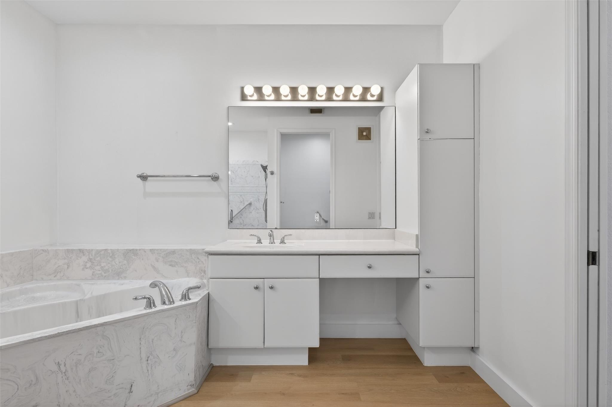 COURTSIDE AT WESTON HILLS - Residential Lease