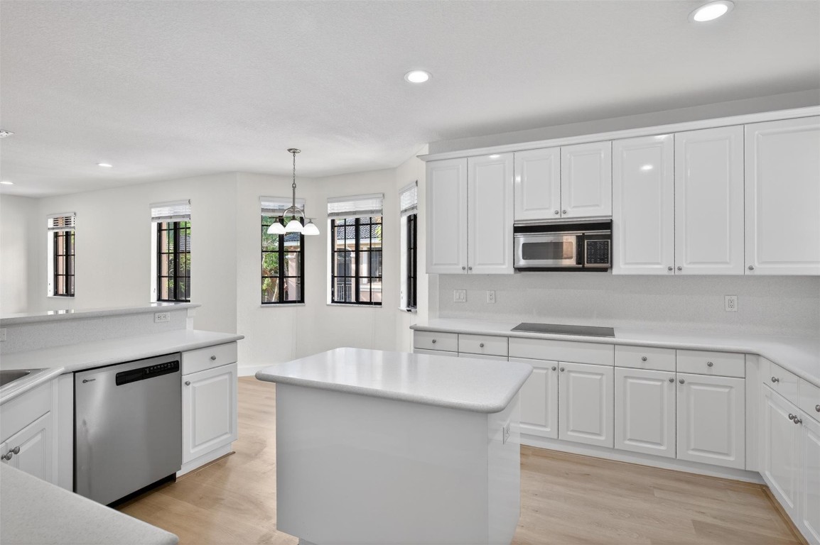 COURTSIDE AT WESTON HILLS - Residential Lease