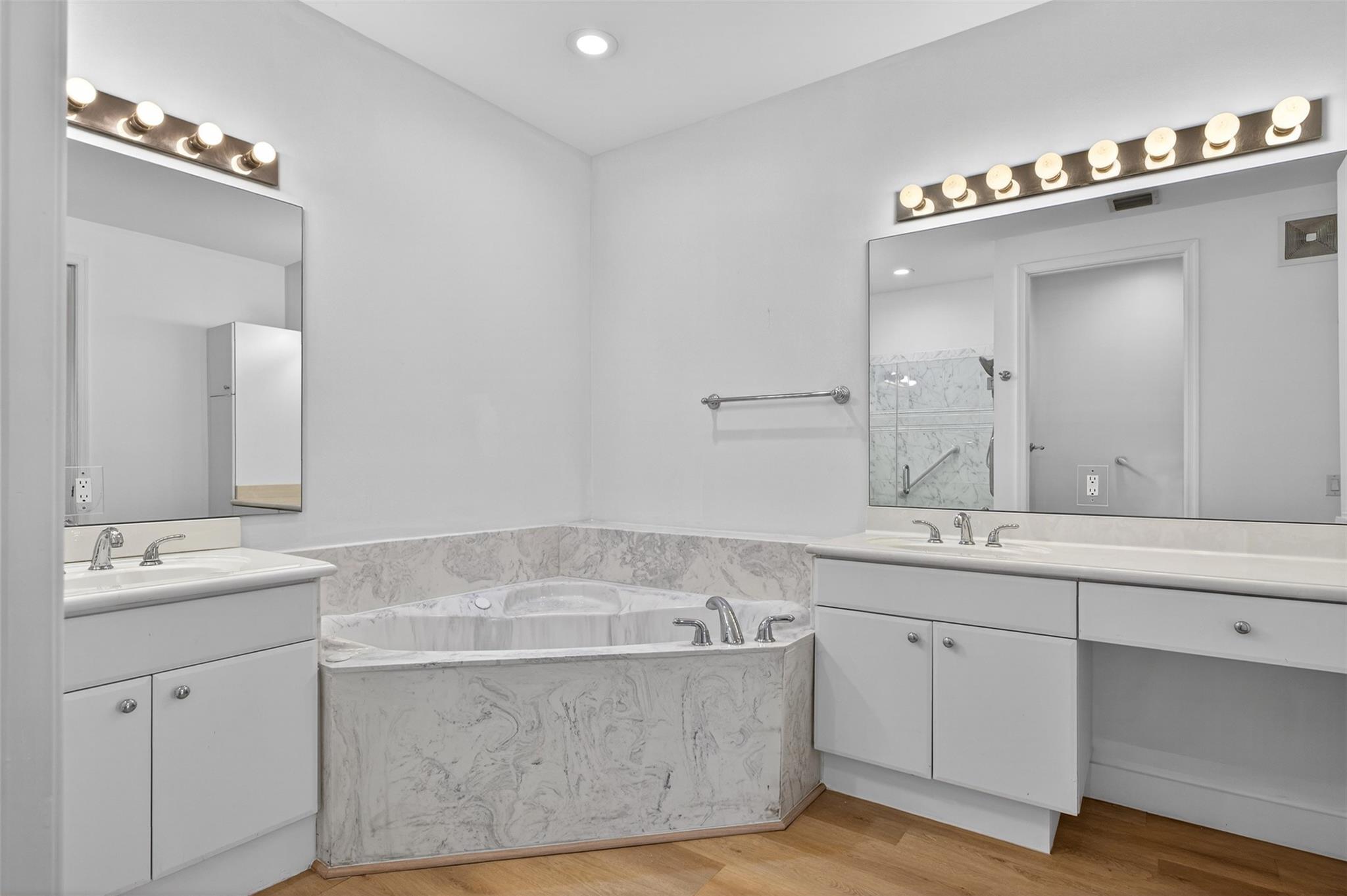 COURTSIDE AT WESTON HILLS - Residential Lease