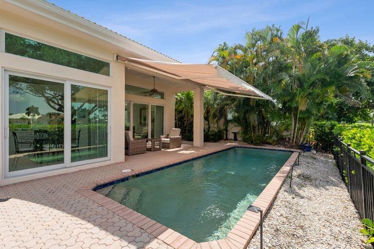 CORAL CAY - Residential Lease