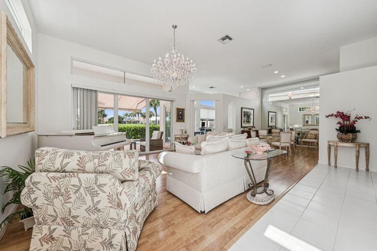 CORAL CAY - Residential Lease