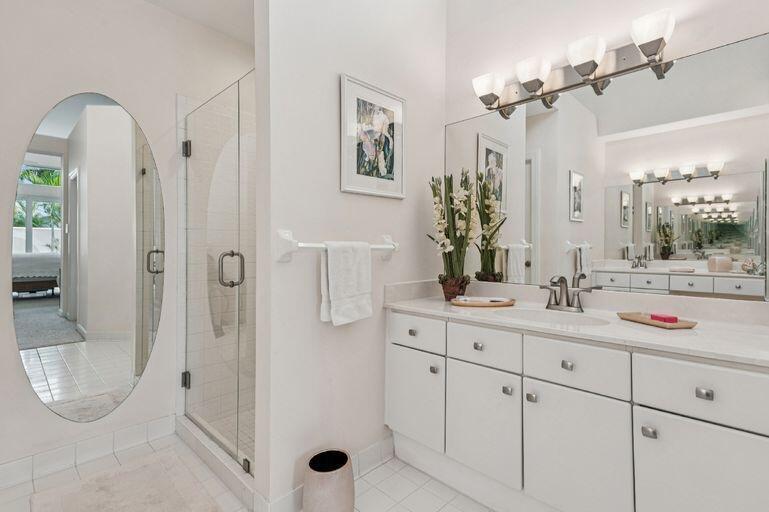 CORAL CAY - Residential Lease