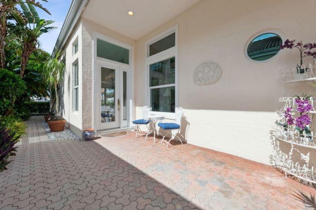 Photo of 119 Coral Cay Drive, Palm Beach Gardens, FL 33418 (MLS # R11146759)