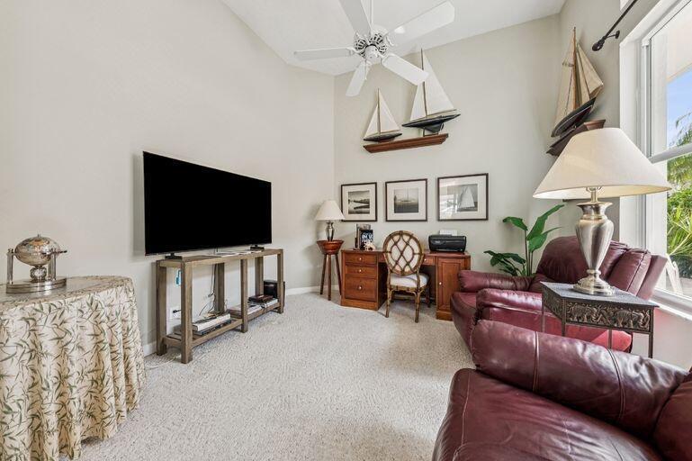 CORAL CAY - Residential Lease