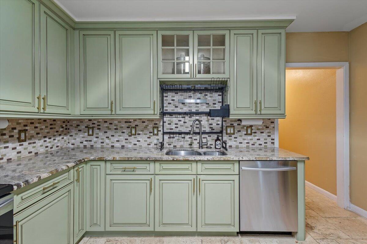 MARAVILLA TERRACE SUBDIVI - Residential