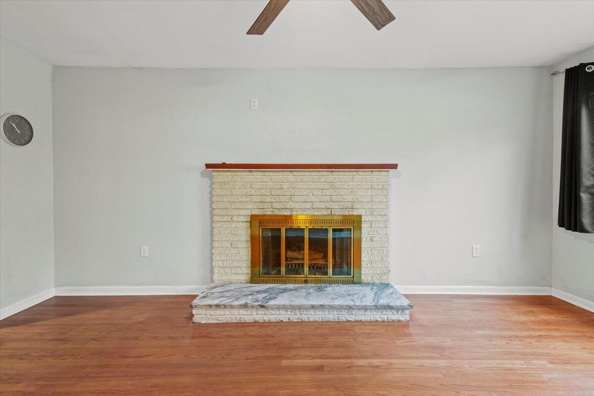 MARAVILLA TERRACE SUBDIVI - Residential