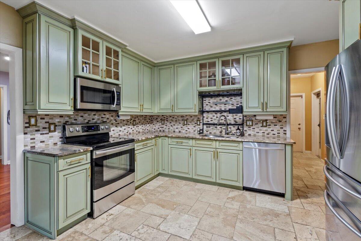 MARAVILLA TERRACE SUBDIVI - Residential