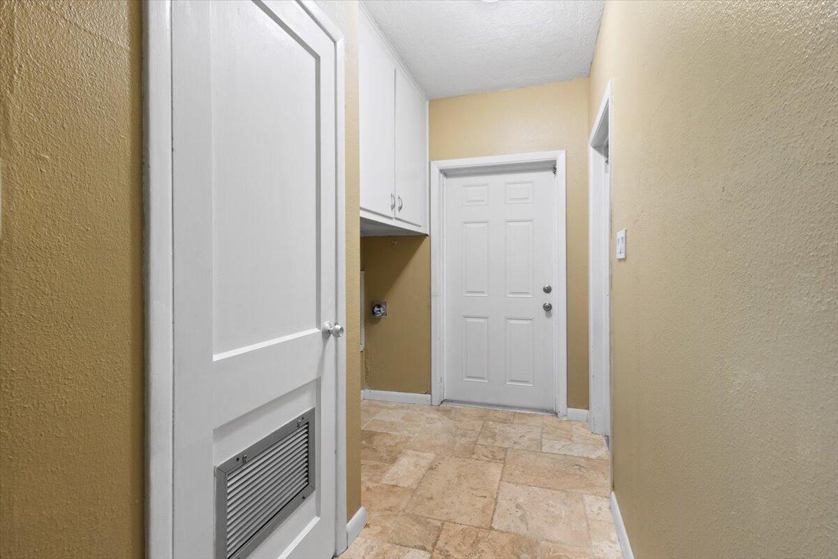 MARAVILLA TERRACE SUBDIVI - Residential