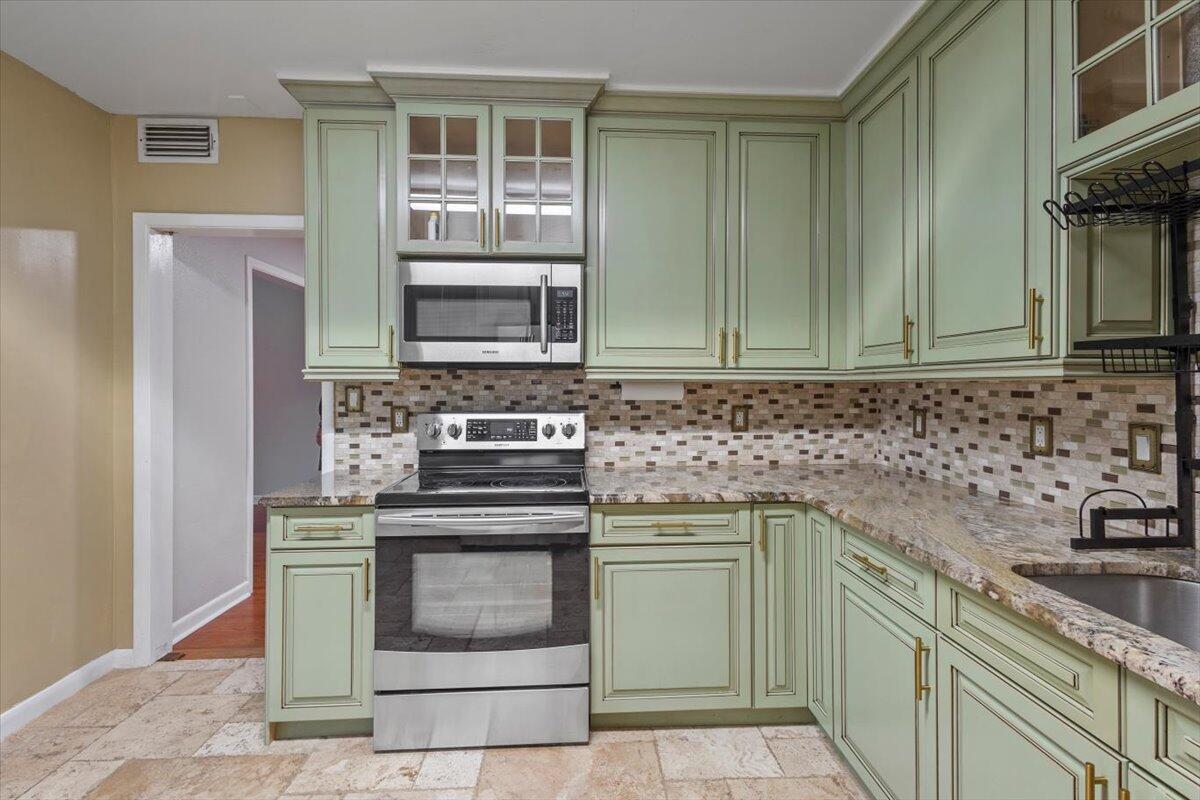 MARAVILLA TERRACE SUBDIVI - Residential