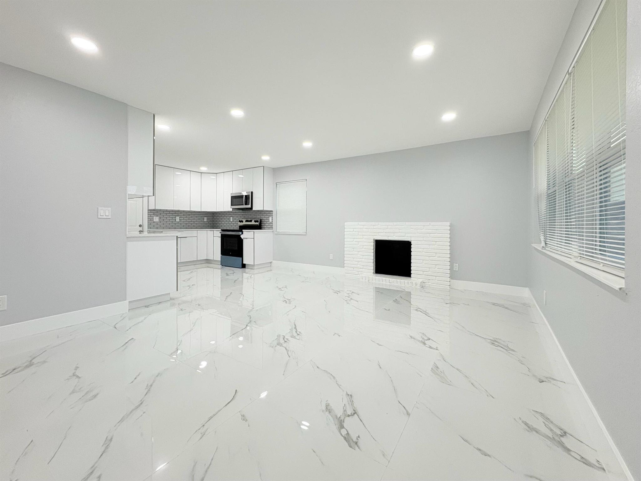 GOLFVIEW HEIGHTS 1 - Residential