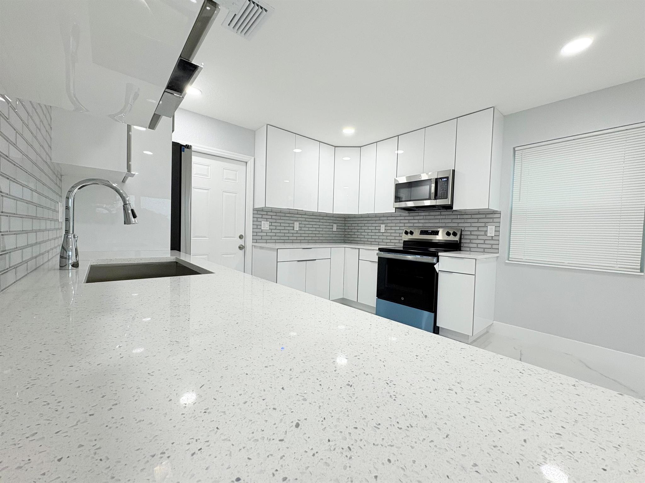 GOLFVIEW HEIGHTS 1 - Residential