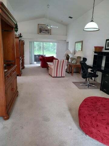 1899 Oak Berry Circle