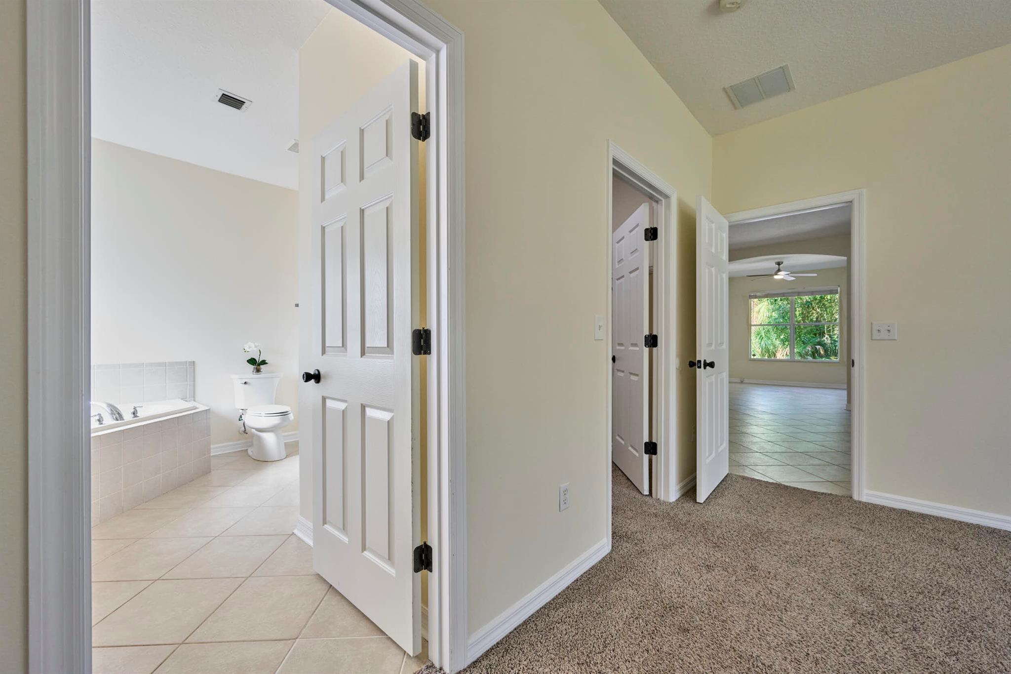 VERO LAKE ESTATES - Residential Lease