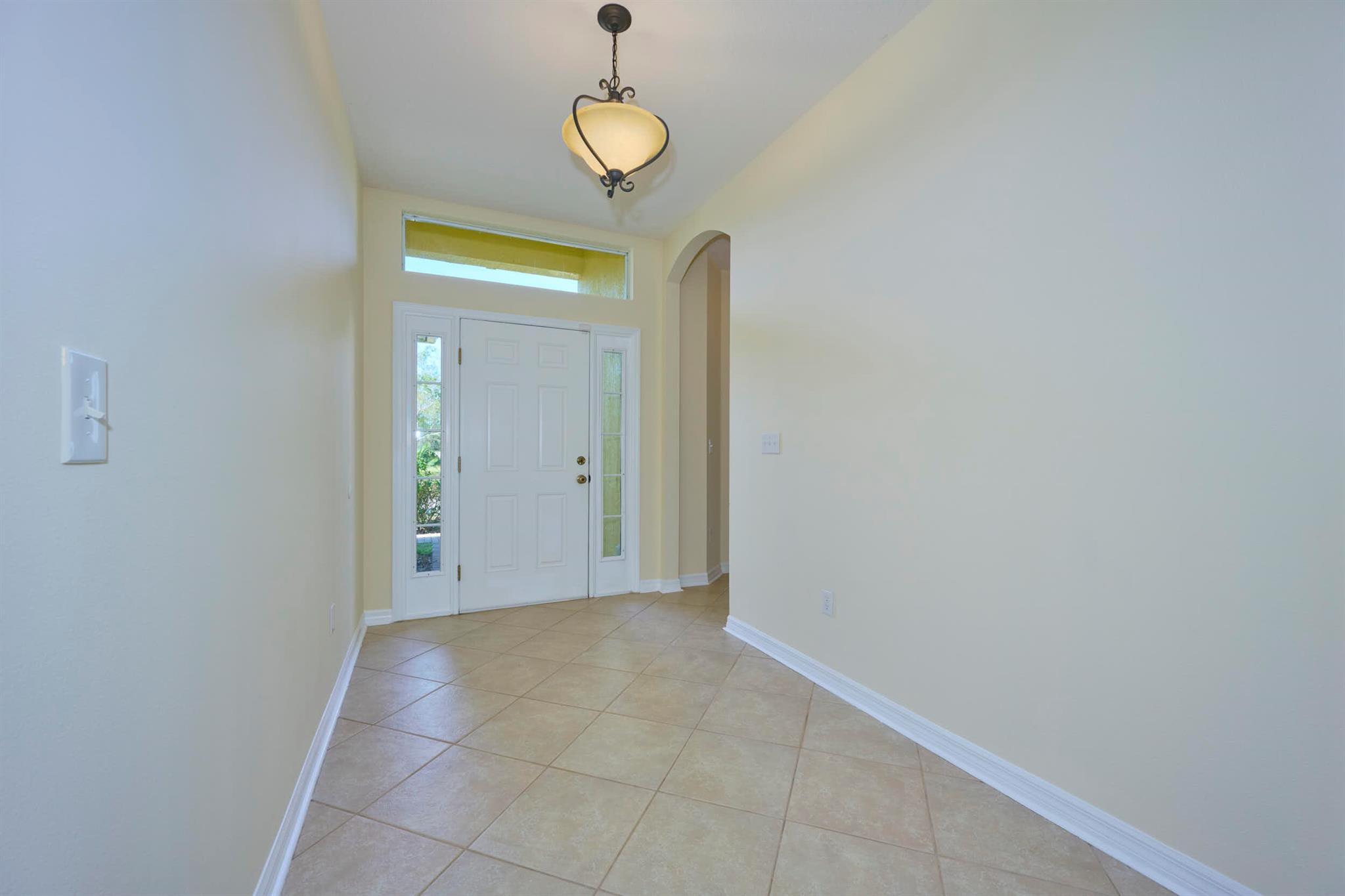 VERO LAKE ESTATES - Residential Lease