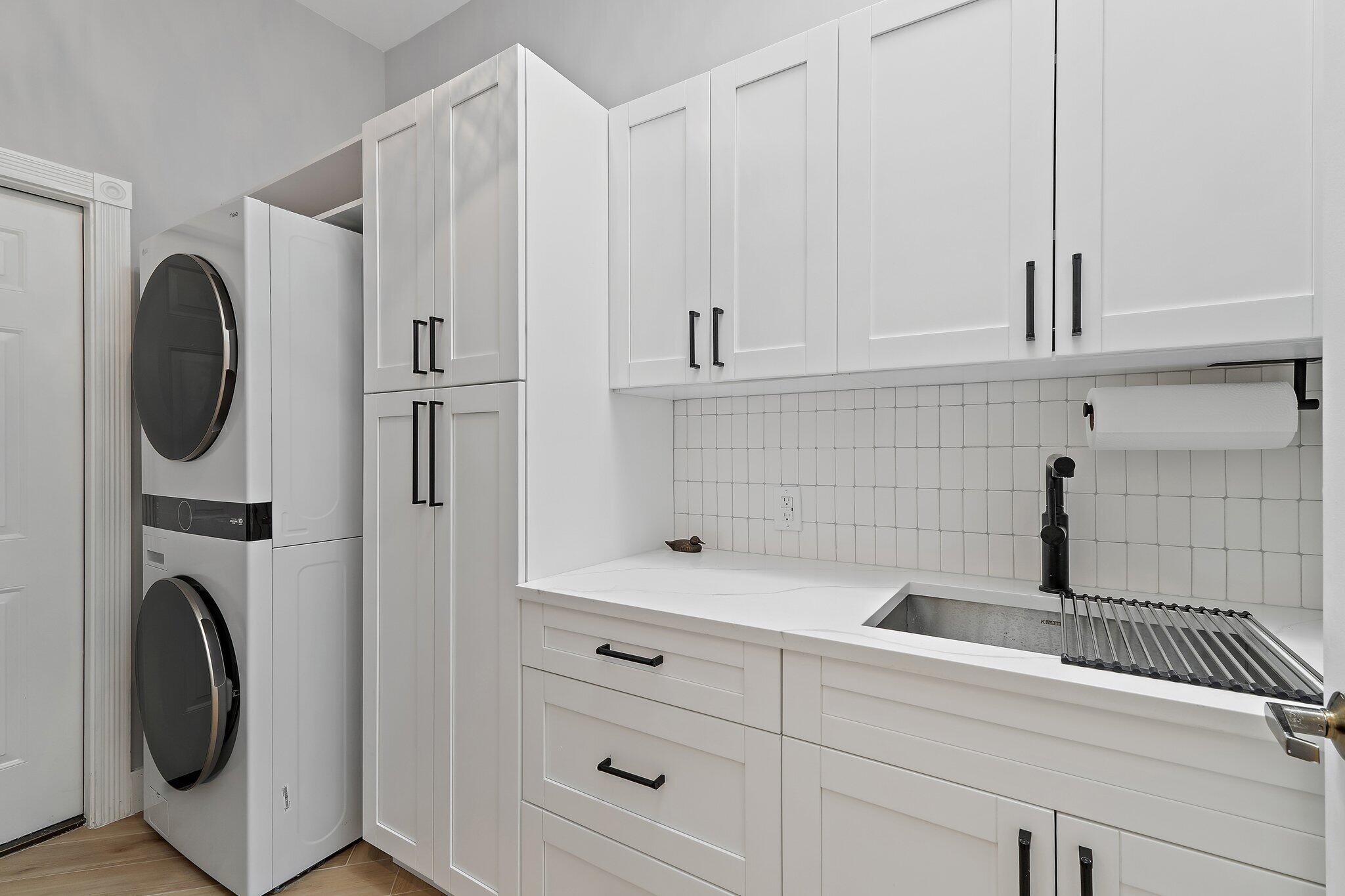 OAKS OAKS EAST 1 - Residential