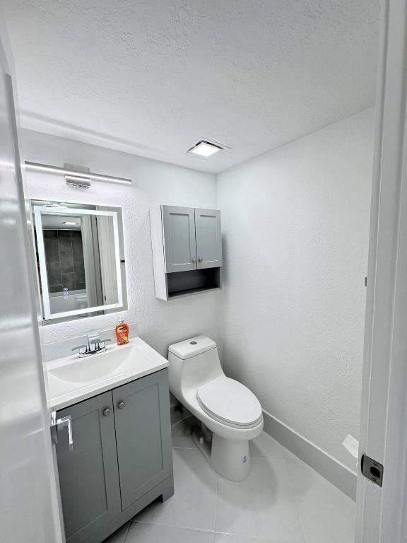 BOCA ROYAL APTS CONDO - Residential Lease