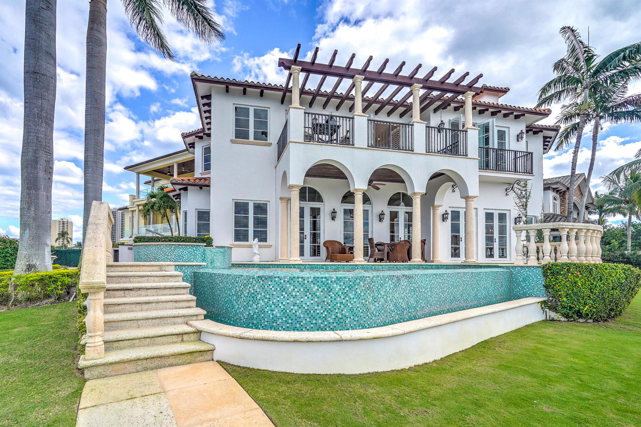 2775 Lake Drive