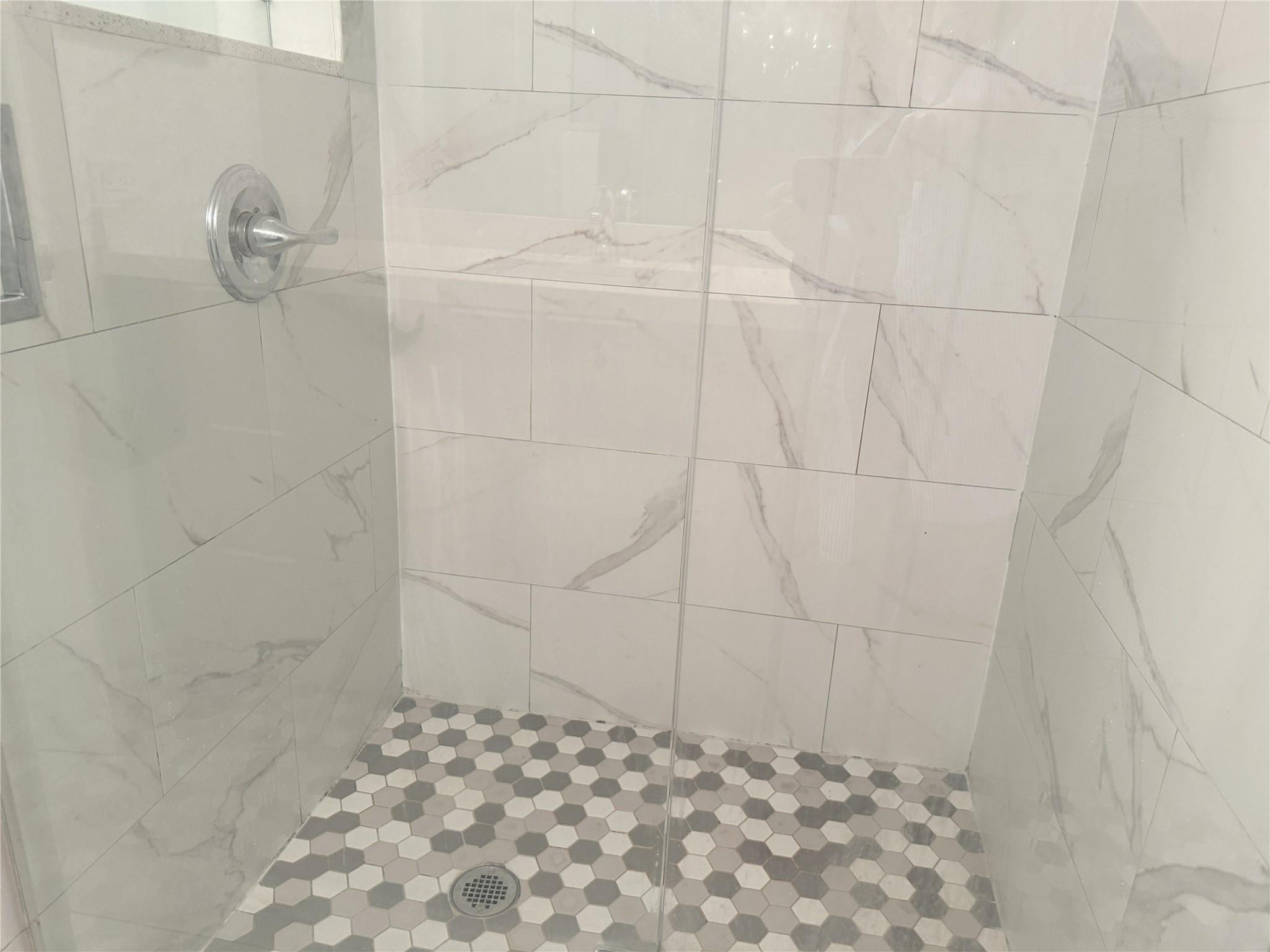 Royal Palm At Plantation - Residential Lease