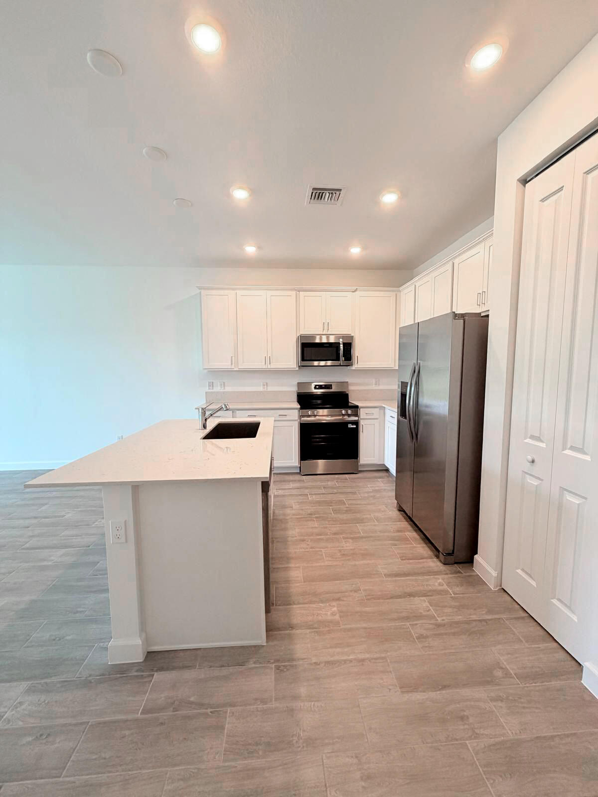 DELRAY TRAILS - Residential Lease