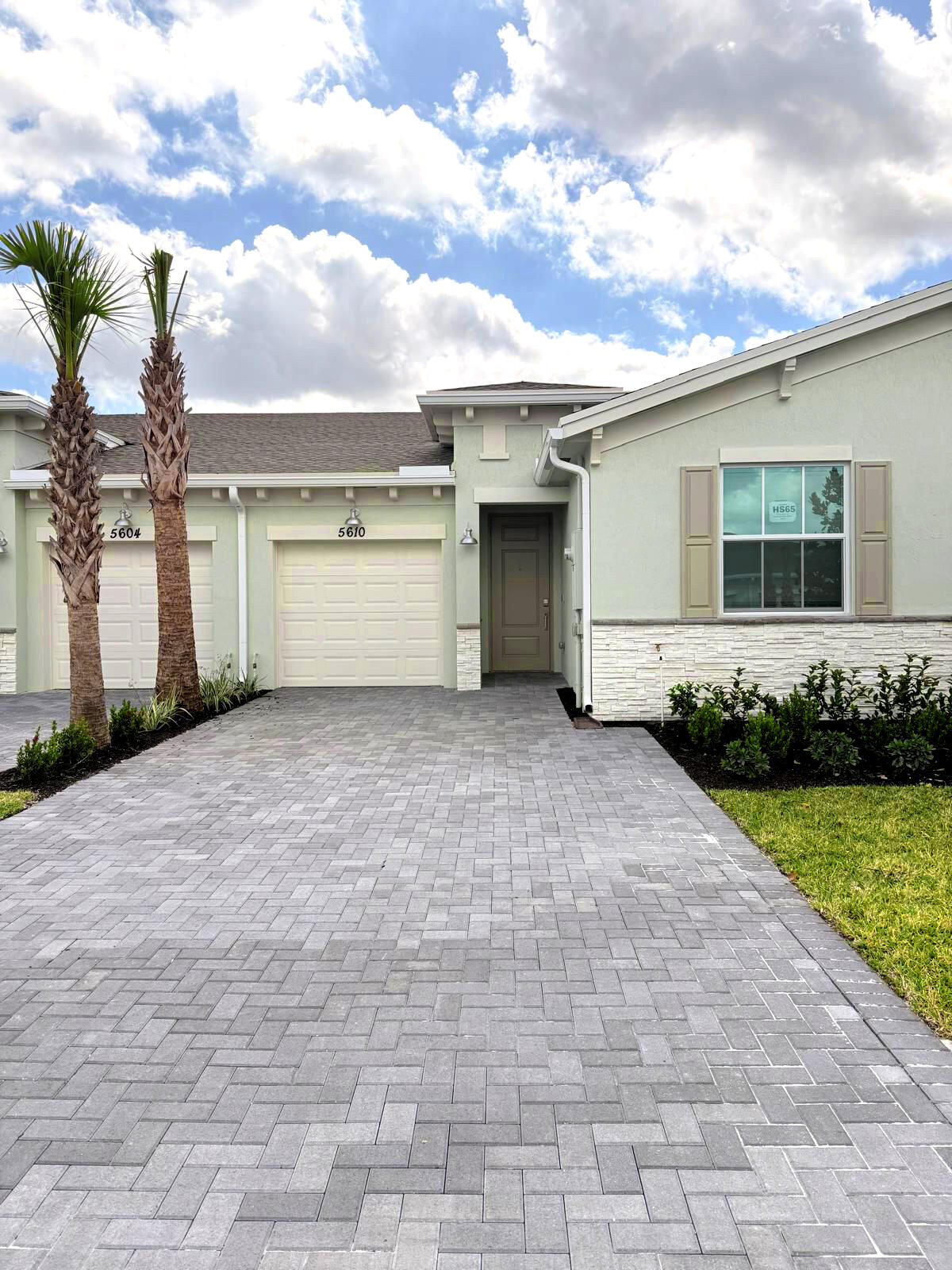 DELRAY TRAILS - Residential Lease